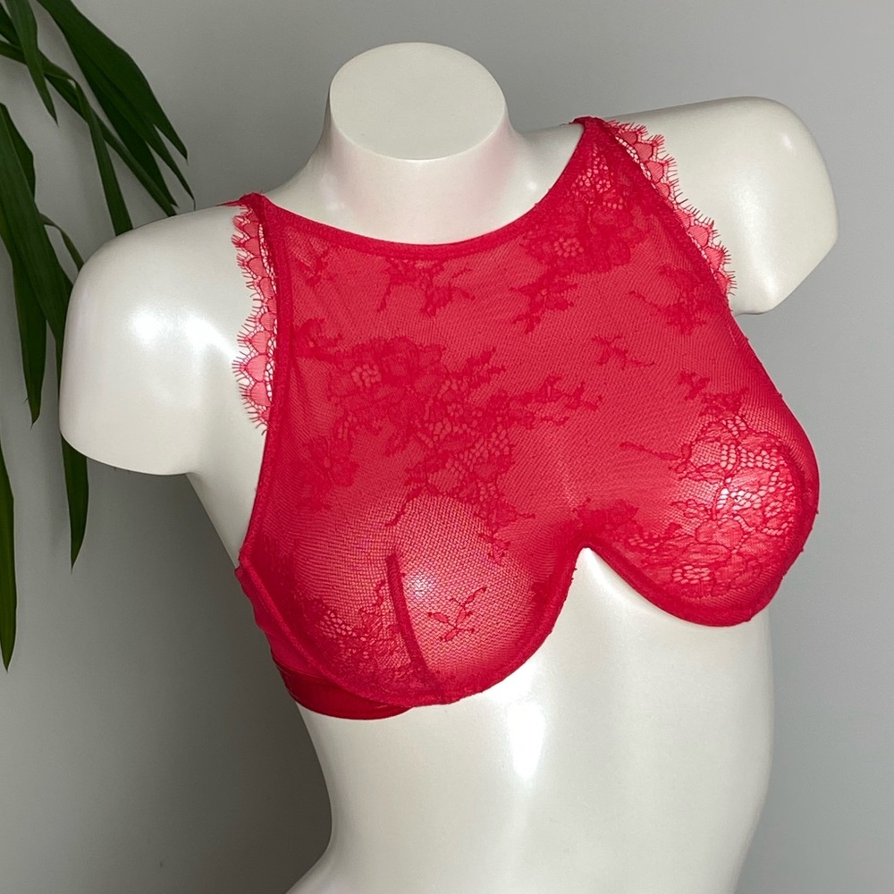 ♥️ VS Sheer Lace Bralette
